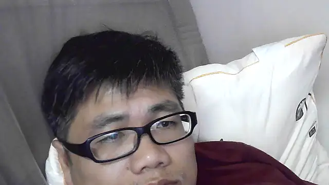 Snapshot of findagirlfriend chatting on March 6, 2025, 8:37 pm findagirlfriend online show from March 6, 2025, 8:37 pm