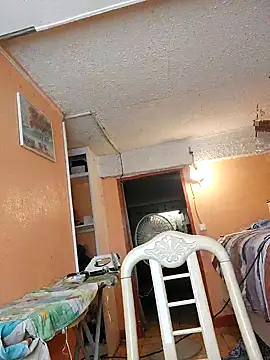 Papii97150 online show from October 22, 2025, 4:51 pm