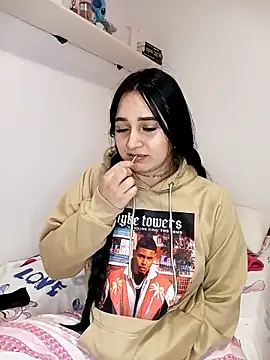 Snapshot of Juanamd1 chatting on February 25, 2025, 11:19 am Juanamd1 online show from February 25, 2025, 11:19 am