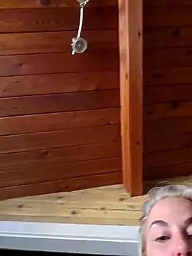 AshleyDiamonds1 online show from April 18, 2026, 4:55 pm