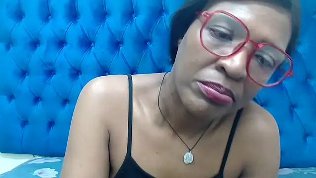 Snapshot of SpicyQueenxxxx chatting on March 11, 2026, 4:07 am SpicyQueenxxxx online show from March 11, 2026, 4:07 am