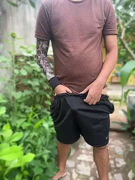 king cum  online show from April 14, 2026, 1:06 pm