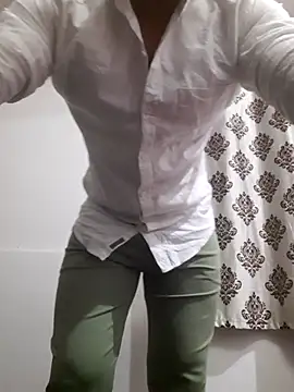 Guyinshortss online show from February 27, 2026, 8:20 pm