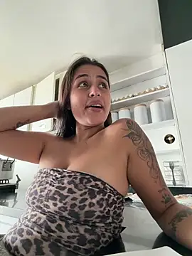 EmmaTorres  online show from April 1, 2026, 8:50 pm