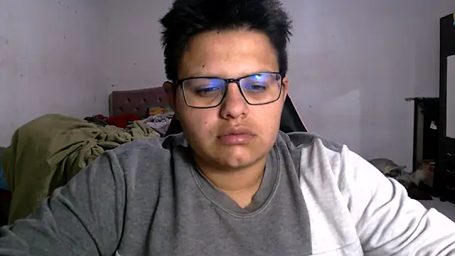 tatsumi nao online show from October 20, 2025, 3:51 am