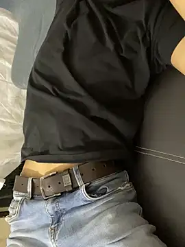 Snapshot of zeck80 chatting on February 17, 2025, 7:15 am zeck80 online show from February 17, 2025, 7:15 am