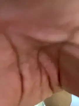 Snapshot of zeck80 chatting on September 22, 2025, 11:45 am zeck80 online show from September 22, 2025, 11:45 am