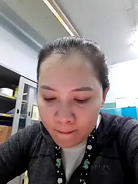 Snapshot of Benlla2802 chatting on December 7, 2024, 5:42 pm Benlla2802 online show from December 7, 2024, 5:42 pm