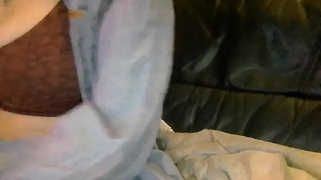 Snapshot of indie-rayne chatting on June 1, 2026, 10:11 pm indie-rayne online show from June 1, 2026, 10:11 pm