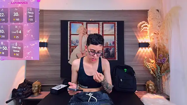 Snapshot of Cutie_Shy_ chatting on November 10, 2025, 7:02 pm Cutie Shy online show from November 10, 2025, 7:02 pm