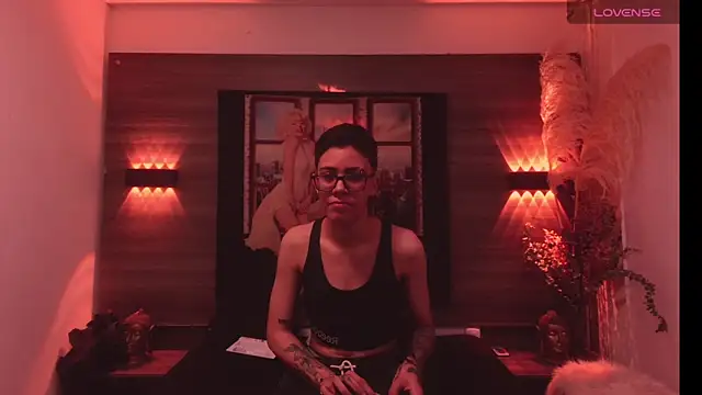 Snapshot of Cutie_Shy_ chatting on November 14, 2025, 5:22 pm Cutie Shy online show from November 14, 2025, 5:22 pm