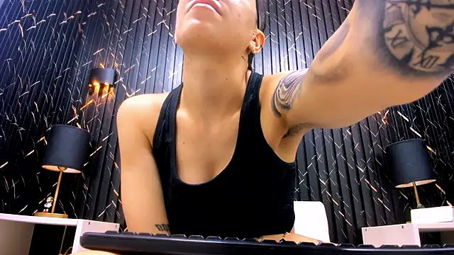 Snapshot of Cutie_Shy_ chatting on December 2, 2025, 5:08 pm Cutie Shy online show from December 2, 2025, 5:08 pm