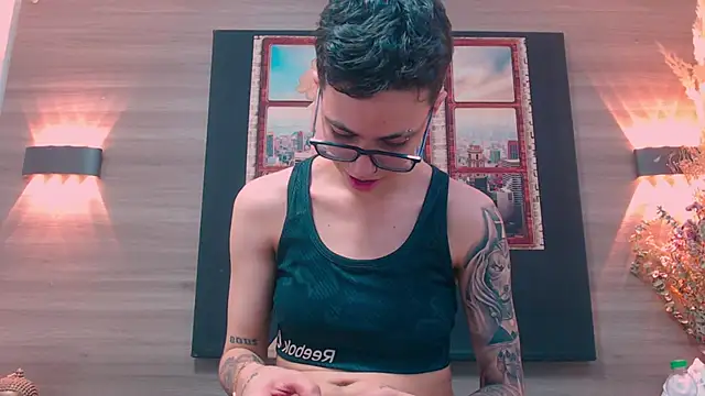 Snapshot of Cutie_Shy_ chatting on December 3, 2025, 5:11 pm Cutie Shy online show from December 3, 2025, 5:11 pm