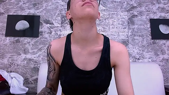 Snapshot of Cutie_Shy_ chatting on December 4, 2025, 6:16 pm Cutie Shy online show from December 4, 2025, 6:16 pm