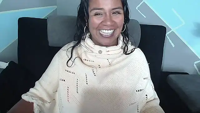 Snapshot of saggil23 chatting on October 19, 2025, 10:21 pm saggil23 online show from October 19, 2025, 10:21 pm