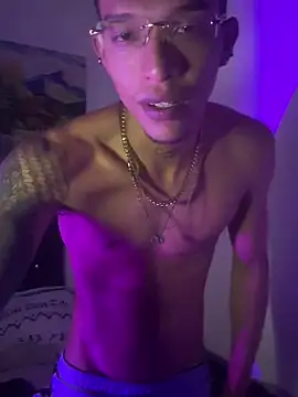 TommyGun 22 online show from March 7, 2025, 3:40 am