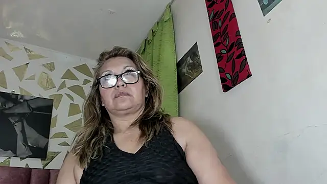 Kazsandraa online show from January 8, 2026, 12:02 am