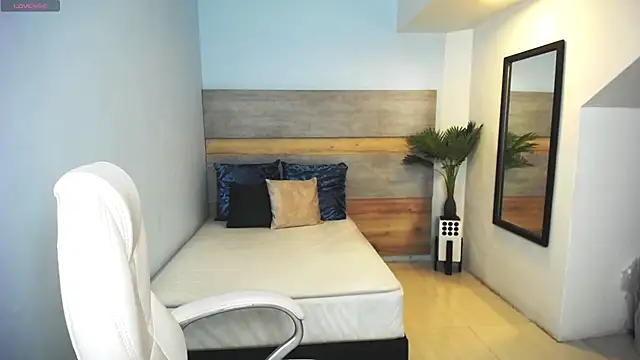 liseth fox online show from February 22, 2025, 7:25 pm