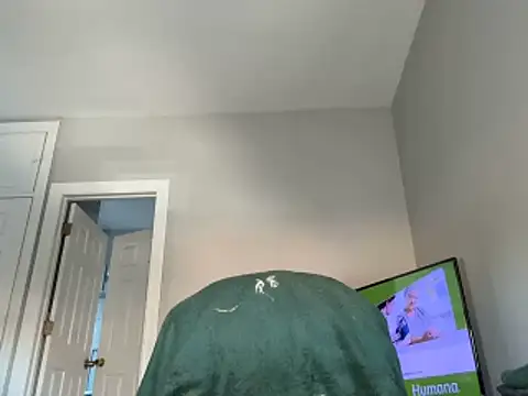 Snapshot of ChiRaqb8 chatting on October 31, 2025, 6:20 pm ChiRaqb8 online show from October 31, 2025, 6:20 pm