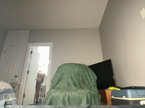 Snapshot of ChiRaqb8 chatting on November 4, 2025, 1:16 am ChiRaqb8 online show from November 4, 2025, 1:16 am