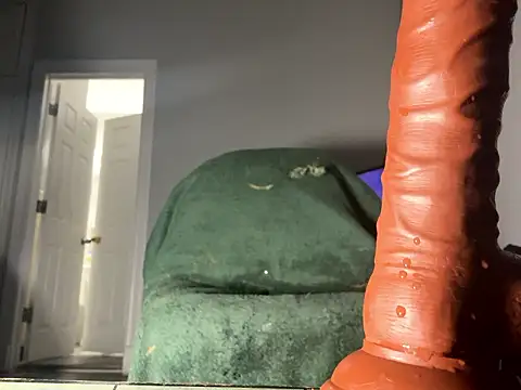 ChiRaqb8 online show from April 1, 2026, 8:59 am