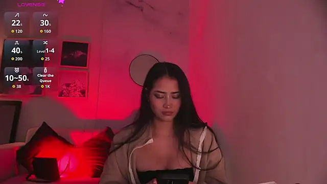 lara madisson online show from January 19, 2026, 5:55 am