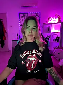 Snapshot of Lara_Bergmann chatting on November 27, 2025, 3:03 pm Lara Bergmann online show from November 27, 2025, 3:03 pm