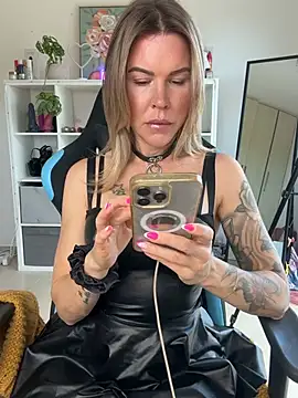 Lara Bergmann online show from March 29, 2026, 9:53 am