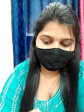Snapshot of Hotty-simran chatting on February 26, 2025, 8:37 am Hotty-simran online show from February 26, 2025, 8:37 am