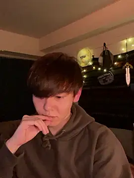 Snapshot of poketkuma chatting on February 27, 2026, 12:05 pm poketkuma online show from February 27, 2026, 12:05 pm