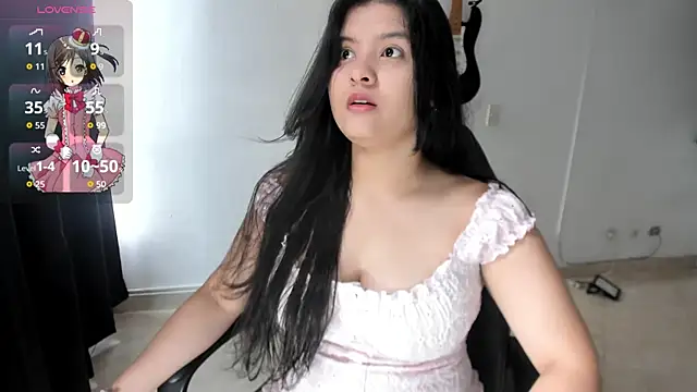 lilpervertgirl online show from April 14, 2026, 8:15 pm