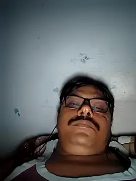 Srmotrs online show from December 18, 2025, 6:58 pm