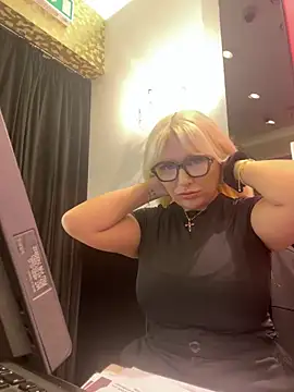 Snapshot of Arabellalee23 chatting on February 11, 2025, 5:50 pm Arabellalee23 online show from February 11, 2025, 5:50 pm