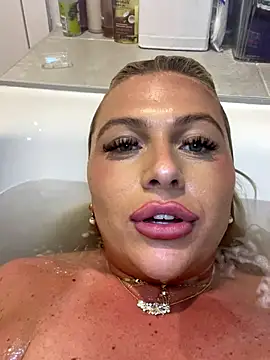 Snapshot of Arabellalee23 chatting on November 28, 2025, 7:49 pm Arabellalee23 online show from November 28, 2025, 7:49 pm