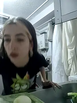 YouliteSllut2 online show from March 7, 2025, 1:42 am