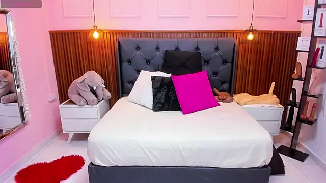 MEYLAGIA online show from November 4, 2025, 3:16 am