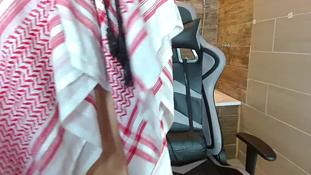 Snapshot of Amir_Abdull chatting on January 13, 2026, 2:44 pm Amir Abdull online show from January 13, 2026, 2:44 pm