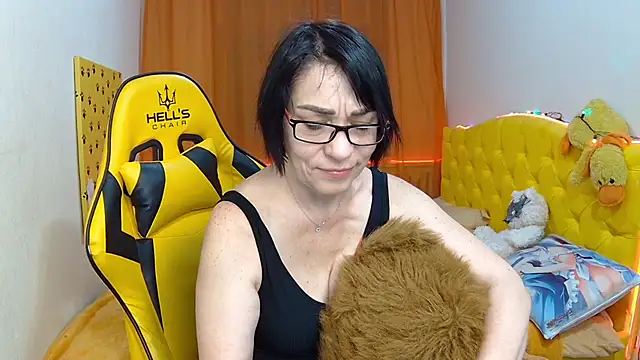 Snapshot of SandraHormas chatting on January 25, 2025, 1:30 pm SandraHormas online show from January 25, 2025, 1:30 pm