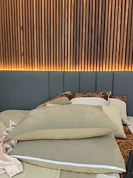 EmiilyAdams  online show from February 21, 2025, 8:38 pm