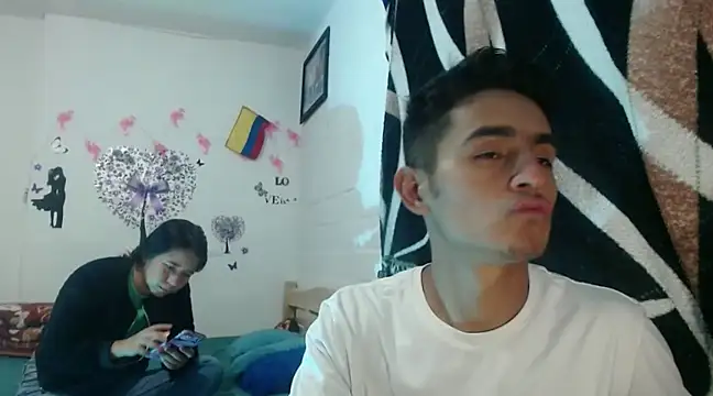 Snapshot of maria_and_angel chatting on December 16, 2024, 1:10 am maria and angel online show from December 16, 2024, 1:10 am