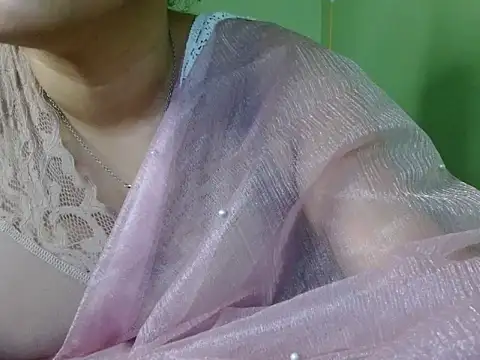 LOVERIAKOL online show from March 6, 2026, 6:59 pm