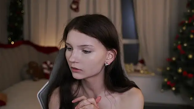 Snapshot of CindyGarrison chatting on December 21, 2025, 12:07 am CindyGarrison online show from December 21, 2025, 12:07 am