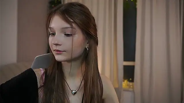 Snapshot of CindyGarrison chatting on February 16, 2026, 12:18 am CindyGarrison online show from February 16, 2026, 12:18 am