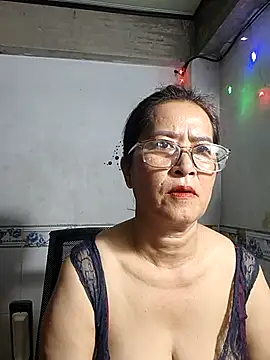 Snapshot of phnz chatting on May 6, 2026, 9:20 pm phnz online show from May 6, 2026, 9:20 pm