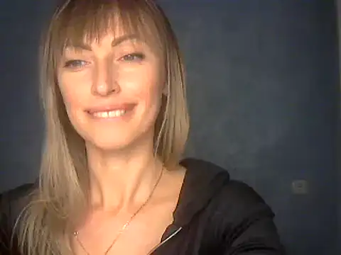 EffectMaya online show from February 12, 2026, 4:02 pm