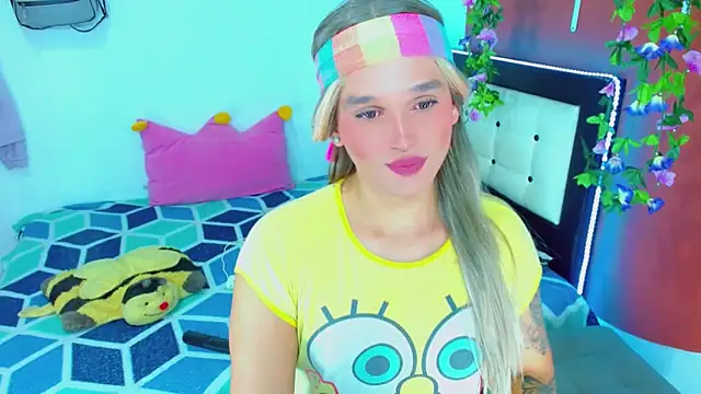 Snapshot of TaylorMon chatting on December 20, 2025, 4:14 pm TaylorMon online show from December 20, 2025, 4:14 pm