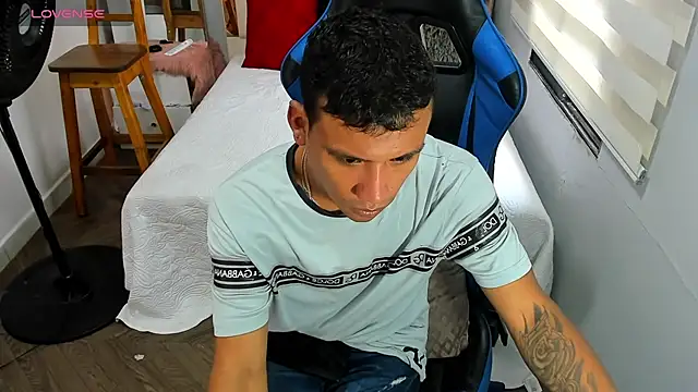 Backsex boy online show from November 12, 2025, 2:28 pm