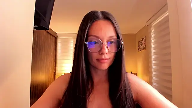 anabel 025 online show from September 14, 2025, 7:02 pm