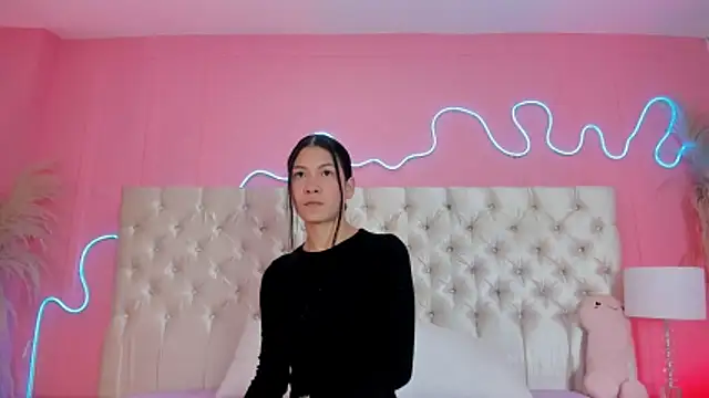 Snapshot of Julieta_Cortes__ chatting on February 10, 2026, 12:20 pm Julieta Cortes online show from February 10, 2026, 12:20 pm