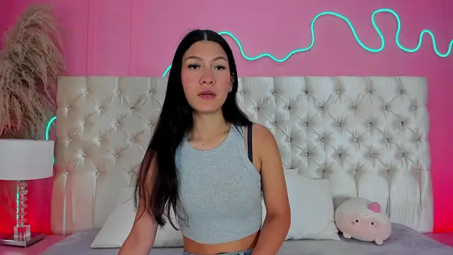 Julieta Cortes   online show from March 20, 2026, 12:21 pm